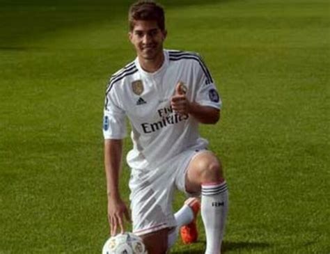 R­e­a­l­ ­M­a­d­r­i­d­ ­L­u­c­a­s­ ­S­i­l­v­a­­y­ı­ ­b­a­s­ı­n­a­ ­t­a­n­ı­t­t­ı­